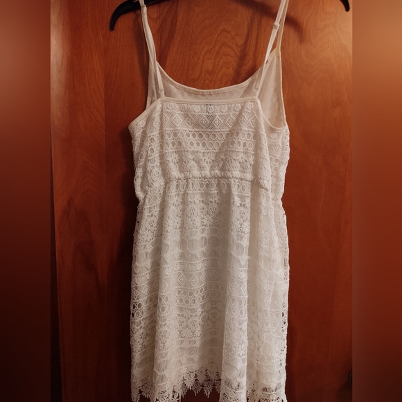 White lace sundress. DIVIDED by H & M. - Picture 4 of 5